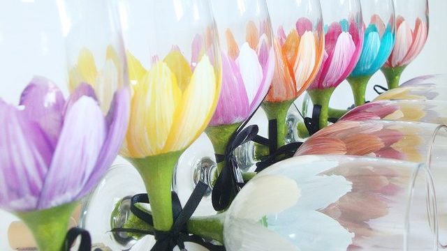 Easy-Glass-Painting-Designs-And-Patterns-For-Beginners