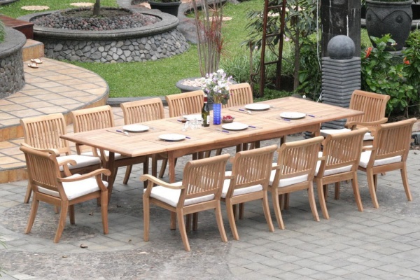 Outdoor-Accessories-to-Upgrade-Your-Patio-Furniture