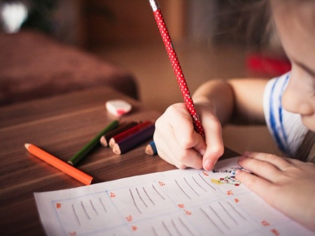 Ways-to-Practice-and-Improve-a-Childs-Writing-Skills