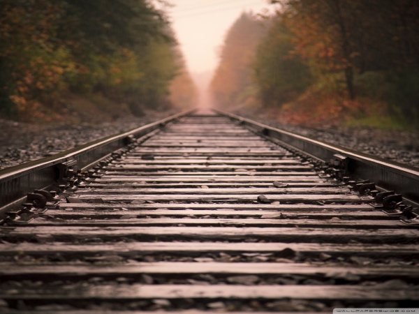 RElaxing railroad track wallpapers (30)