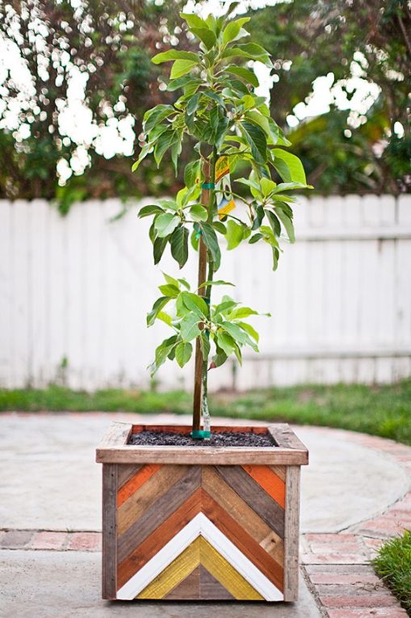 diy-wood-planter-box-designs-19