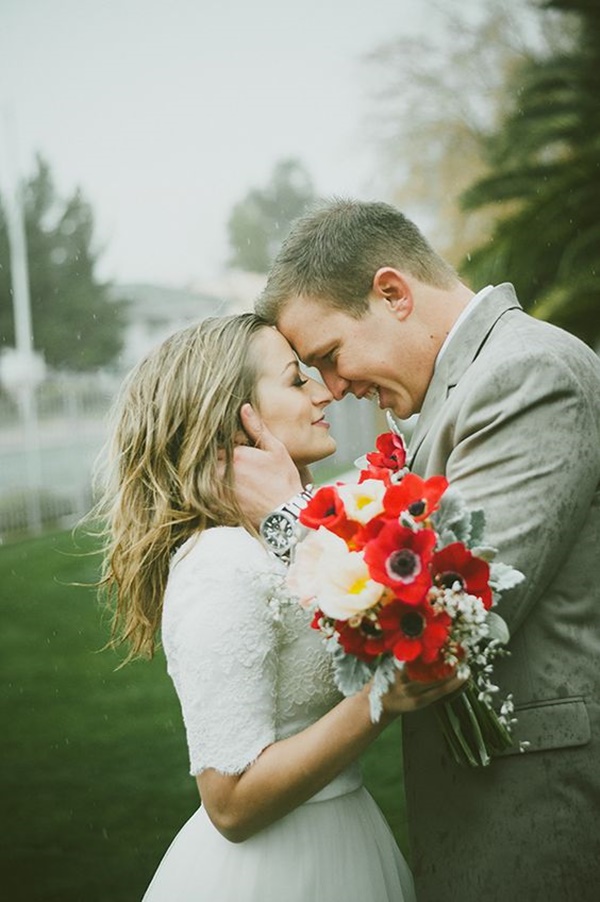 couple-in-the-rain-photography-ideas-34