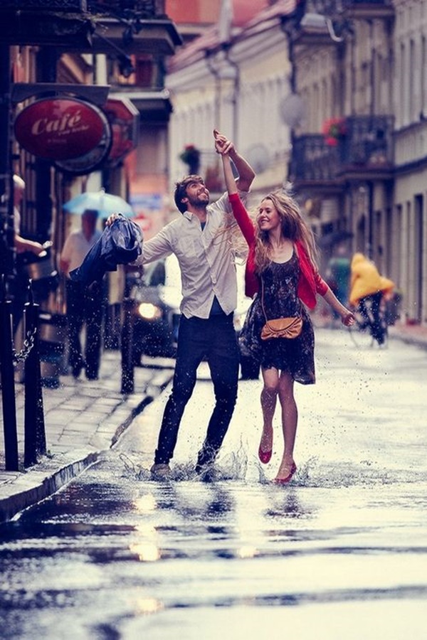 couple-in-the-rain-photography-ideas-6