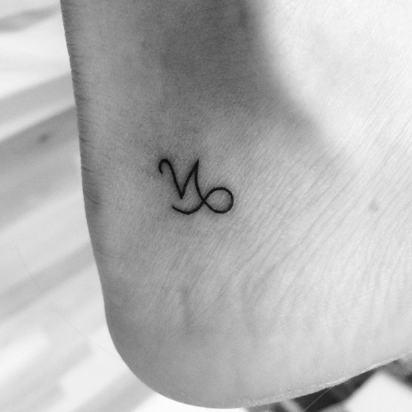 small-tattoo-ideas-with-their-meaning-18