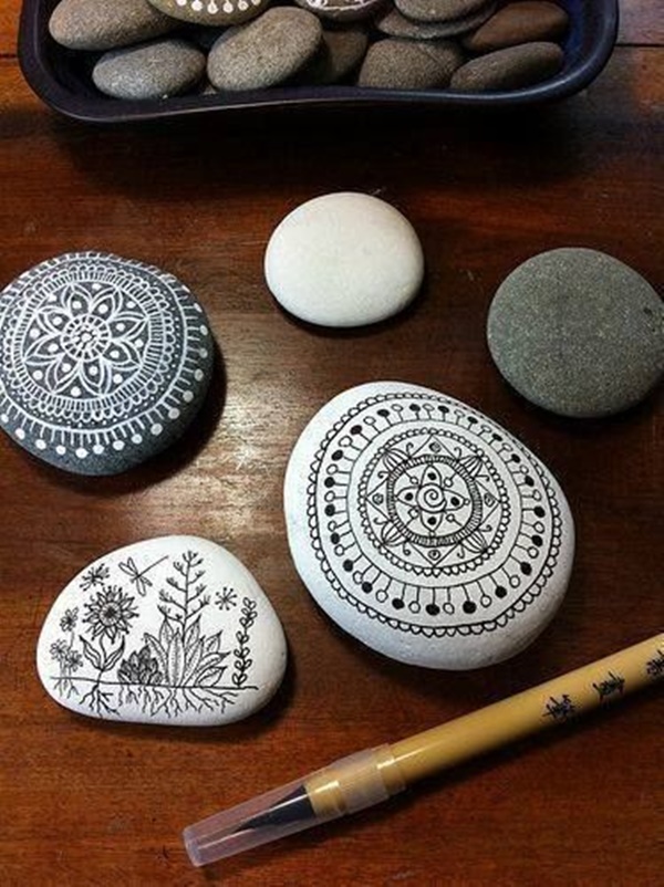 DIY-Home-Decor-Ideas-With-Pebbles-And-River-Rocks