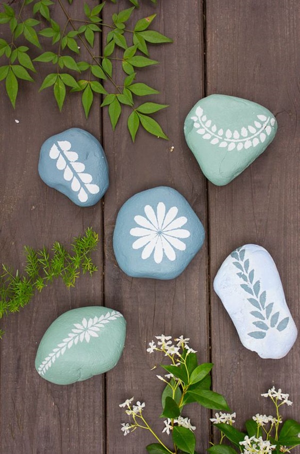 Easy-garden-and-outdoor-rock-painting-ideas