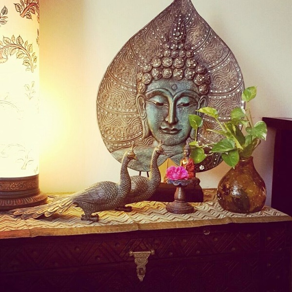 Buddha-Oriented-Living-Room-Decoration-Ideas