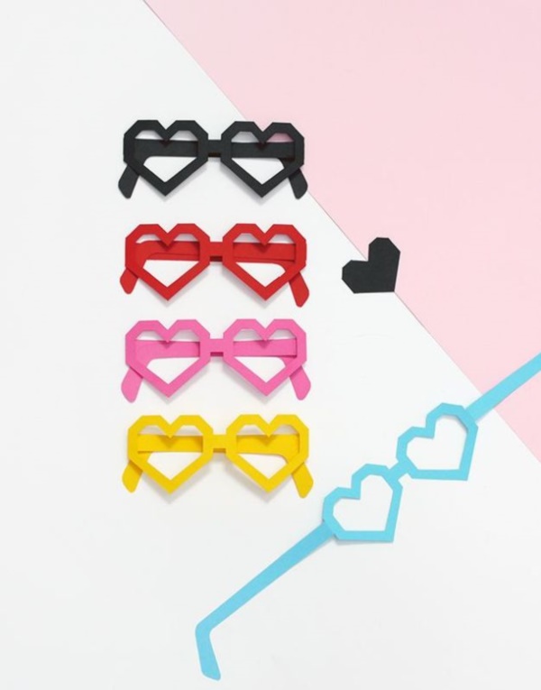 40 (Easy to Cut) DIY Paper Glasses Craft Ideas