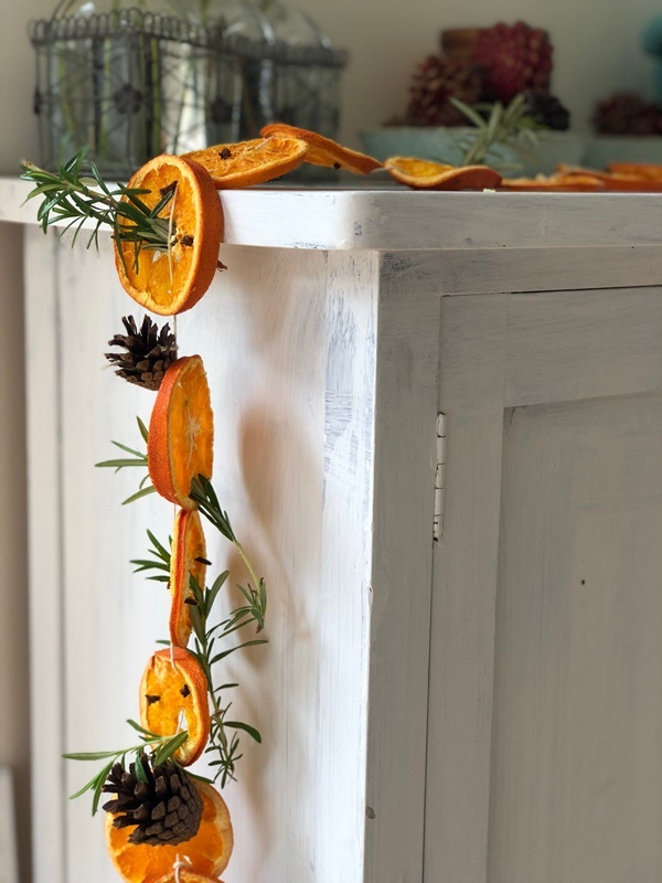 Super Cool DIY Dried Orange Garland Ideas