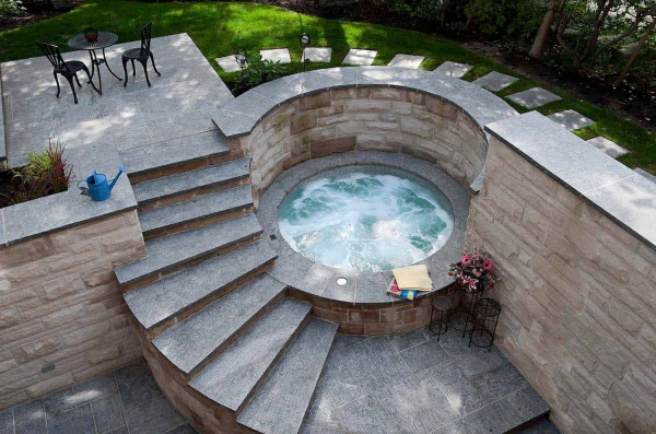 Hot-and-Cool-Trends-in-Hot-Tub-Design