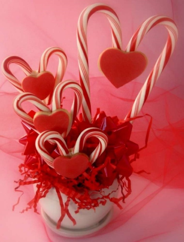 Stunning And Romantic Valentine's Day Decorations Ideas