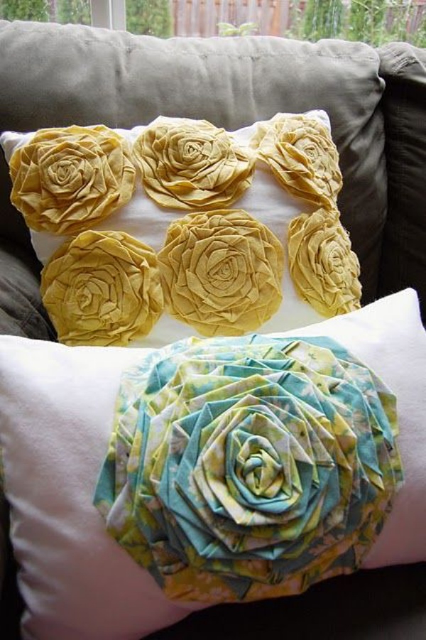 Make-Gorgeous-Throw-Pillows-Using-Old-Clothes