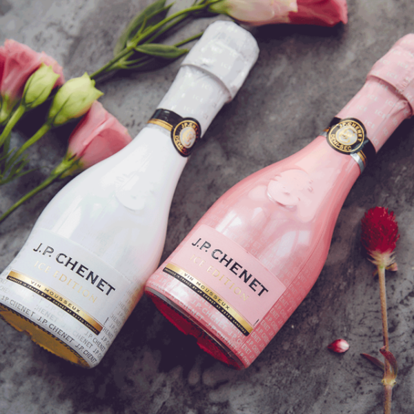 Creative-Ways-to-Use-Champagne-Containers