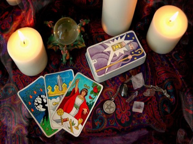 Online-Psychic-Reviews-Find-an-Honest-Psychic-Reader-for-Quick-Relationship-Troubleshooting