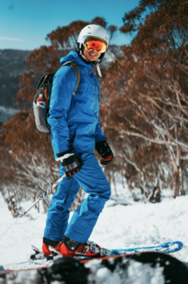 Guide-On-What-You-Should-Wear-While-Skiing-Or-Snowboarding