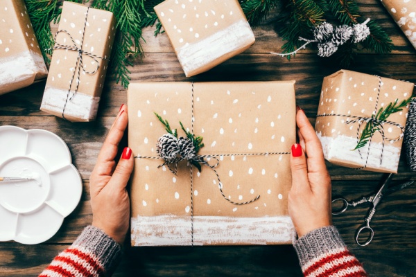 Holiday-Giving-How-To-Make-It-More-Meaningful